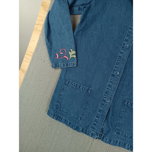 Denim & Co. Vintage Denim Shirt Chore Womens Medium Blue Floral Embroidered Y2K - Picture 3 of 11